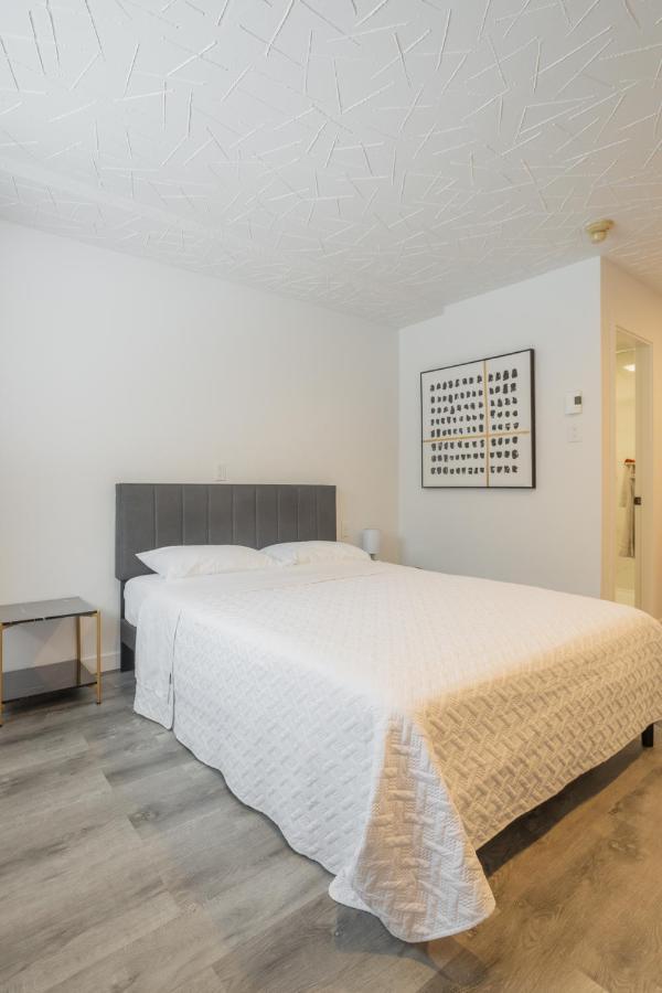 Motel Champlain Brossard Buitenkant foto