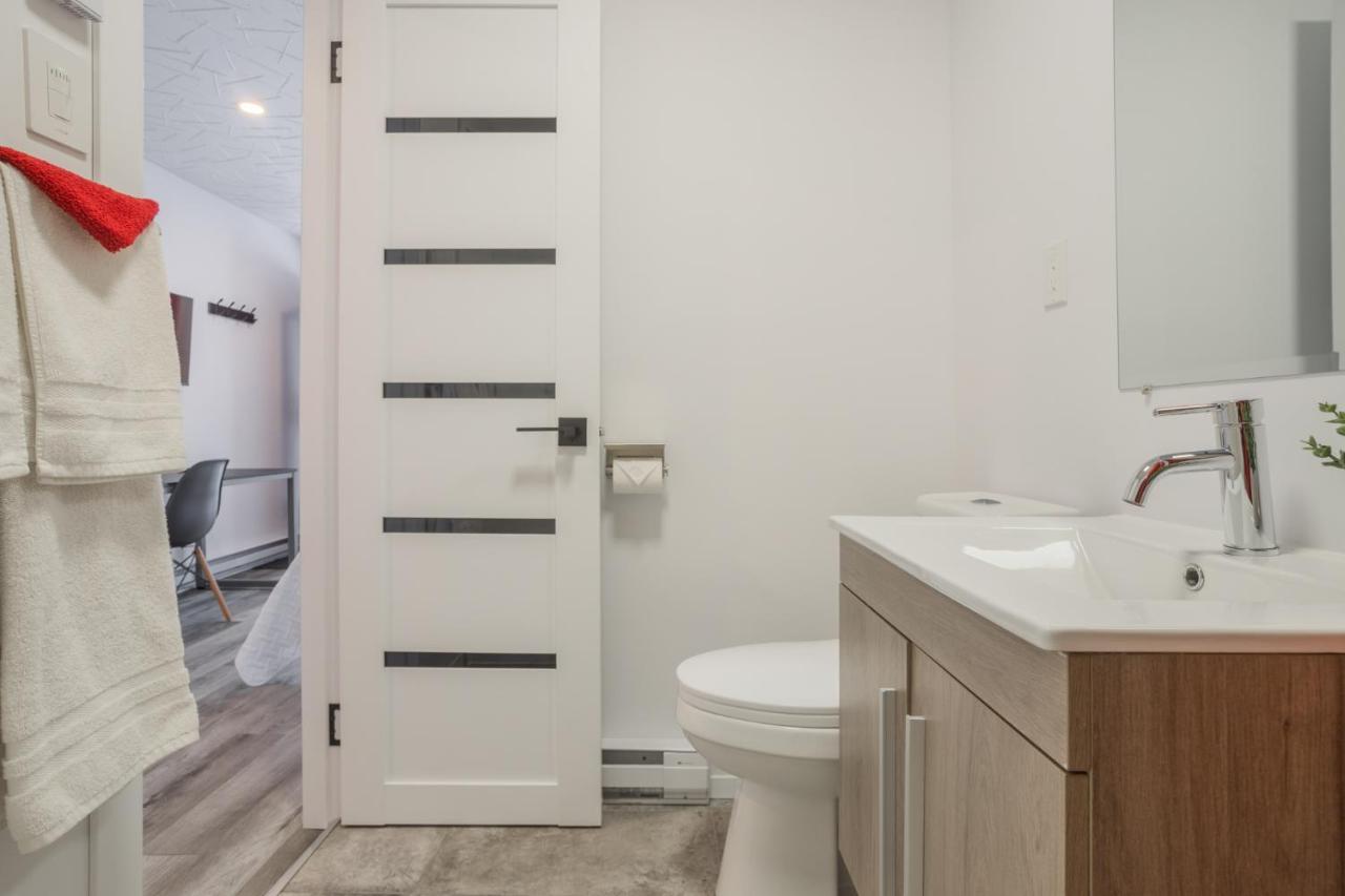 Motel Champlain Brossard Buitenkant foto