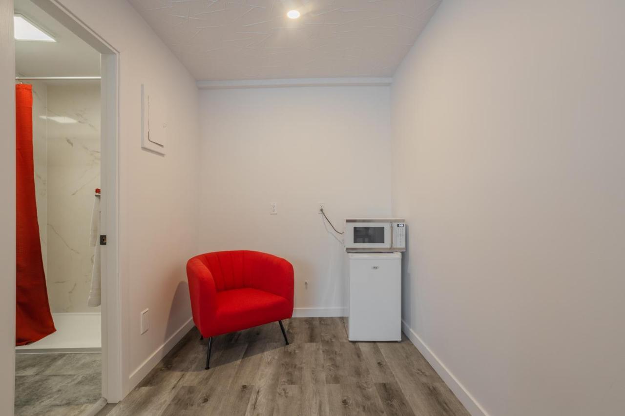 Motel Champlain Brossard Buitenkant foto