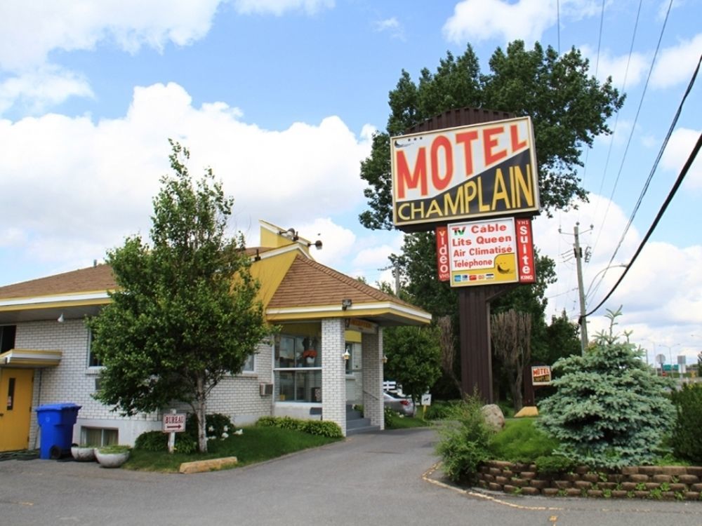 Motel Champlain Brossard Buitenkant foto