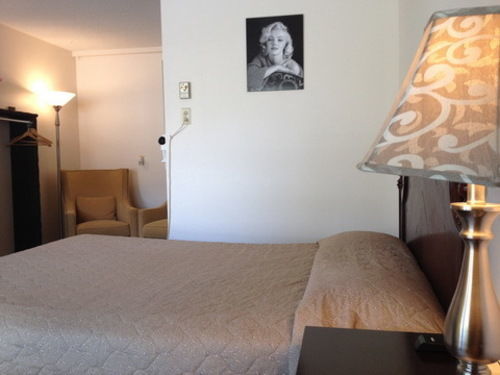 Motel Champlain Brossard Buitenkant foto